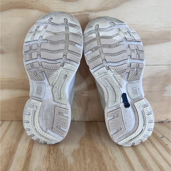 Brooks - Ghost 15 - Running Shoes - White - Women's - 6(B) - 1203801B189 - Picture 8 of 9